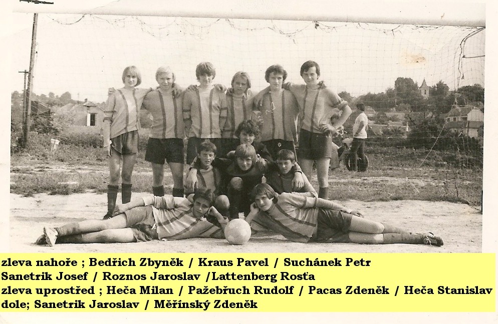 Mužstvo dorostenců Borkovany 1979 - 1980.jpg